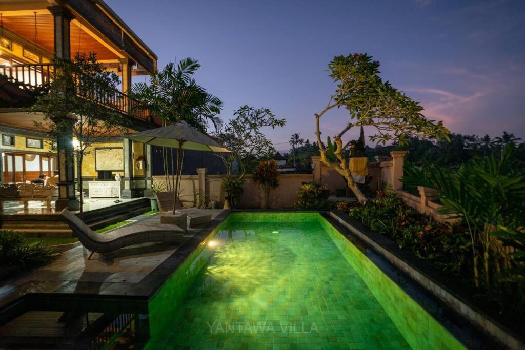 Beautiful 3 Bedroom Jungle View Ubud  Exterior photo