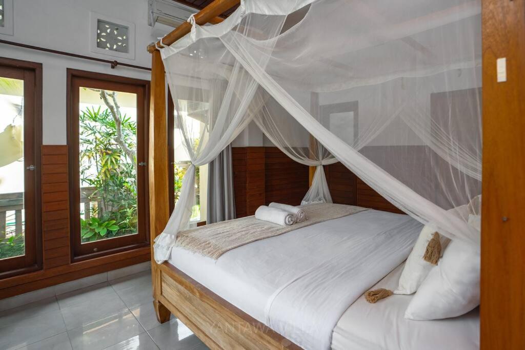 Beautiful 3 Bedroom Jungle View Ubud  Exterior photo